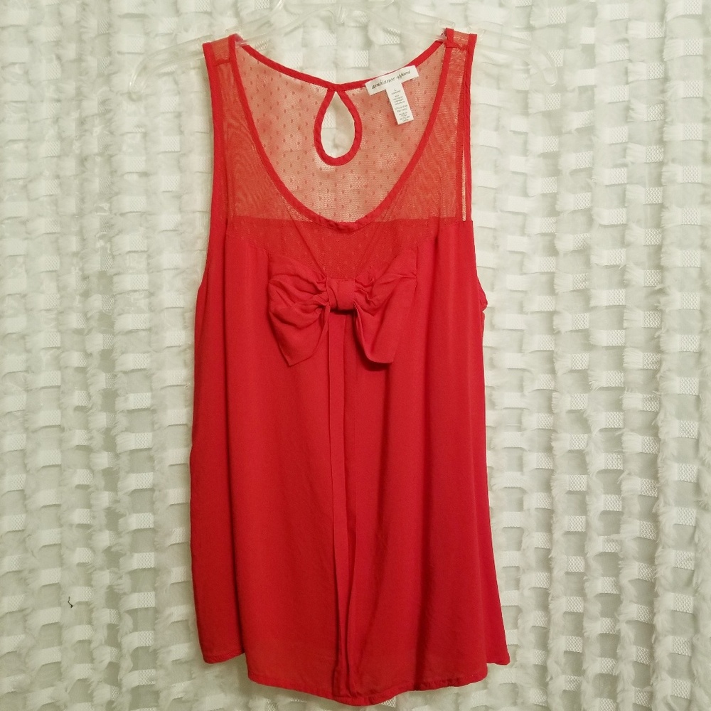 AMBIANCE APPAREL 💋Red sleeveless blouse with bow